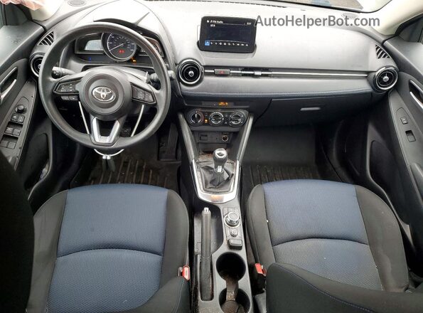 3MYDLBYV6KY505166 2019 TOYOTA YARIS Угольный Вид панели приборов