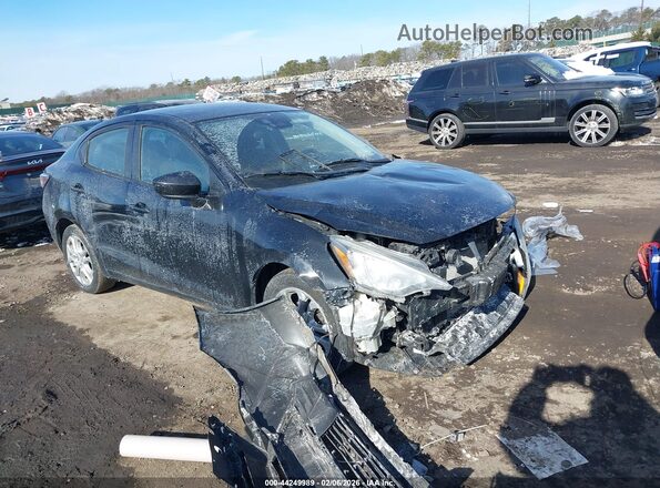 3MYDLBYV9HY149465 2017 TOYOTA YARIS IA Black Передня права чверть