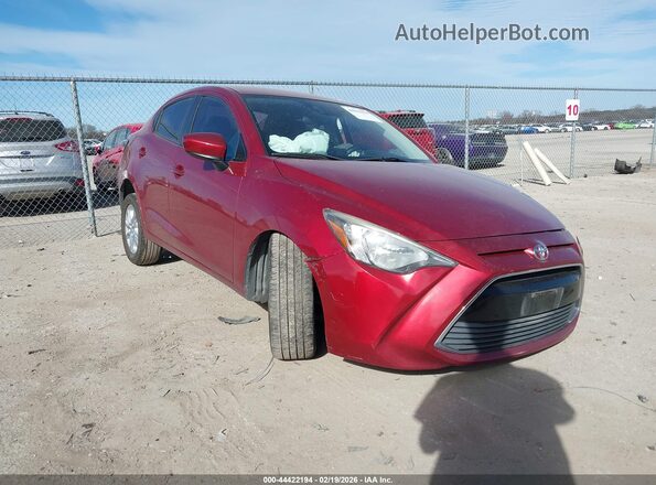 3MYDLBYVXJY302425 2018 TOYOTA YARIS IA Maroon Front right