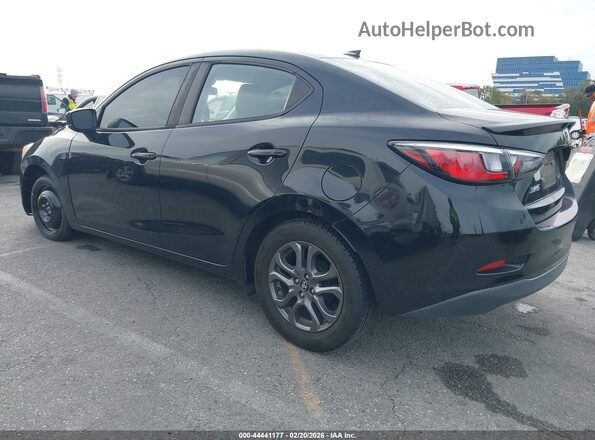 3MYDLBYVXKY501833 2019 TOYOTA LE Черный Задняя левая четверть