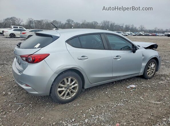 3MZBN1K75JM207523 2018 MAZDA 3 Серебряный Задняя правая четверть