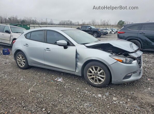 3MZBN1K75JM207523 2018 MAZDA 3 Серебряный Передняя правая четверть
