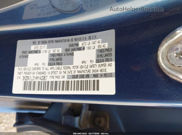 3MZBN1L31HM140957 2017 MAZDA 3 Синий Вид подкапотного пространства
