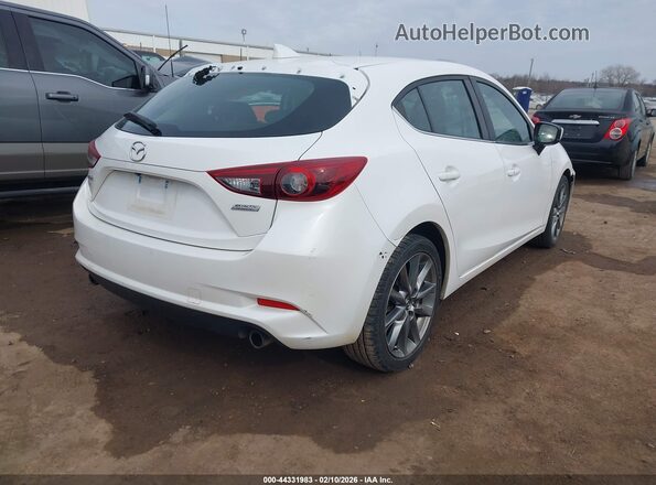 3MZBN1M34JM173682 2018 MAZDA 3 White Задня права чверть