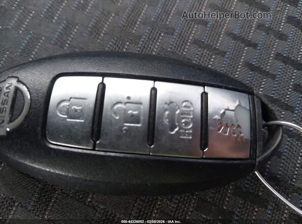 3N1AB7AP0HY368346 2017 NISSAN SENTRA White Widok deski rozdzielczej