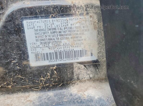 3N1AB7AP1JY252546 2018 NISSAN SENTRA Black Vista del compartimento del motor