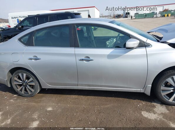 3N1AB7AP1KY446608 2019 NISSAN SENTRA Silver Vista interior trasera