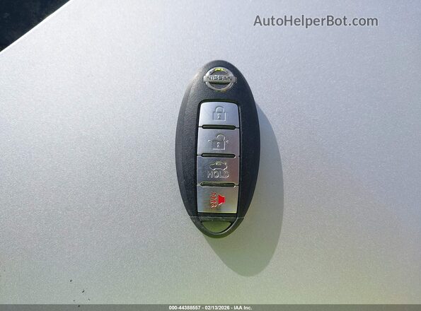 3N1AB7AP1KY446608 2019 NISSAN SENTRA Silver Vista del salpicadero