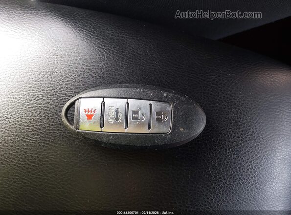 3N1AB7AP2JL633335 2018 NISSAN SENTRA Red Вид панелі приладів