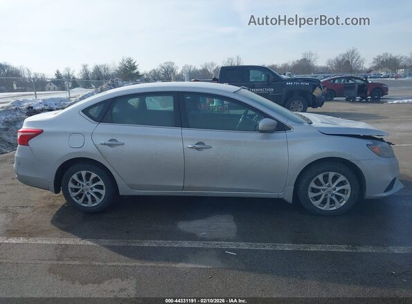 3N1AB7AP9KY262288 2019 NISSAN SENTRA Серебряный Вид задней части салона