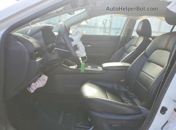 3N1AB8DV3MY217589 2021 NISSAN SENTRA Белый Вид салона спереди