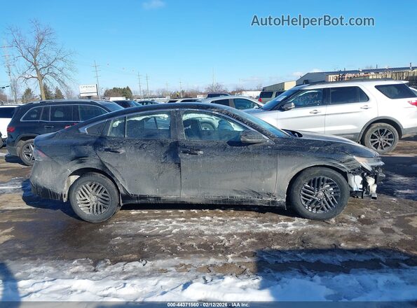 3N1AB9CV4TY209975 2026 NISSAN SENTRA Black Vista interior trasera