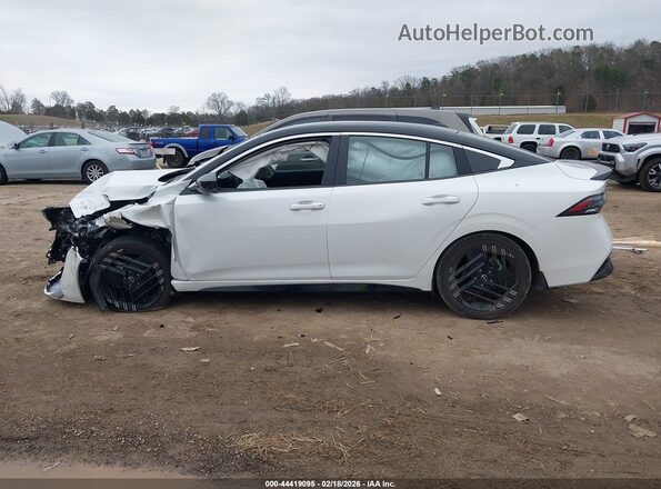 3N1AB9DVXTY214127 2026 NISSAN SENTRA Белый Панорамный вид салона 360°