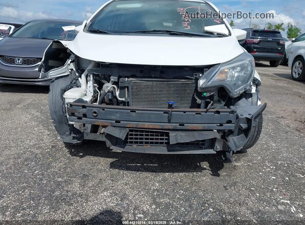 3N1CE2CP1JL355253 2018 NISSAN VERSA NOTE Белый Вид спереди