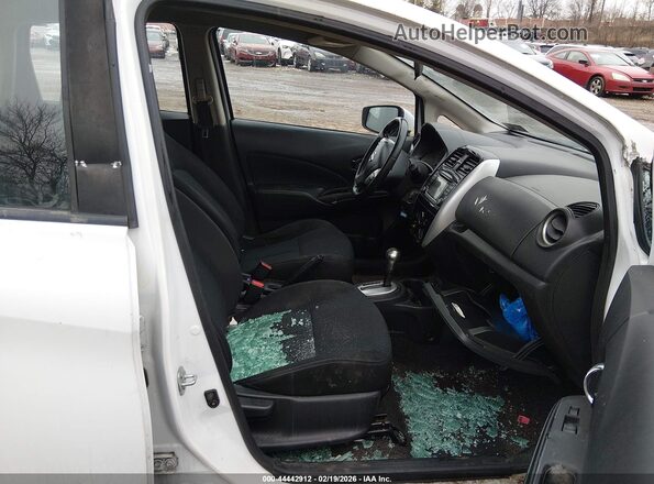 3N1CE2CP3HL363915 2017 NISSAN VERSA NOTE Белый Вид салона спереди