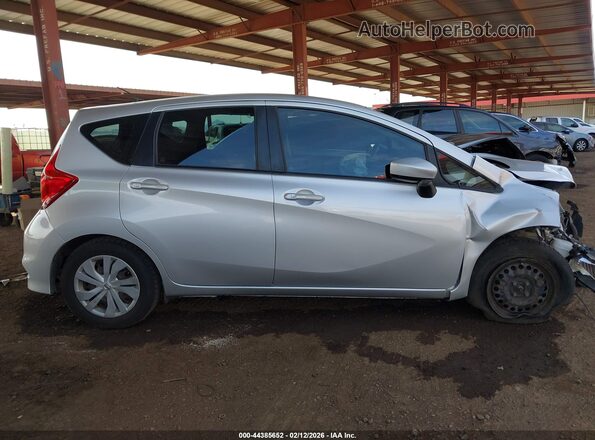 3N1CE2CP5JL370239 2018 NISSAN VERSA NOTE Gray Widok wnętrza z tyłu