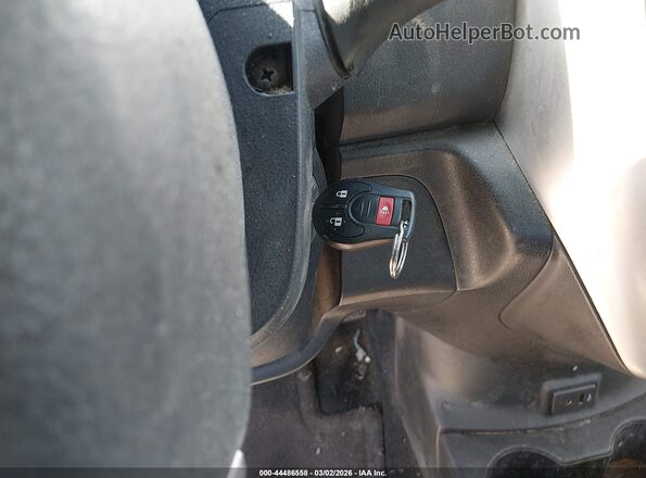 3N1CE2CP6HL355856 2017 NISSAN VERSA NOTE Белый Вид панели приборов