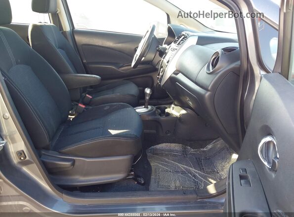 3N1CE2CP6JL363056 2018 NISSAN VERSA NOTE Серый Вид салона спереди