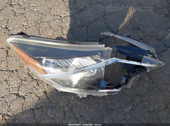 3N1CE2CP7JL351935 2018 NISSAN VERSA NOTE Серебряный Вид щитка приборов