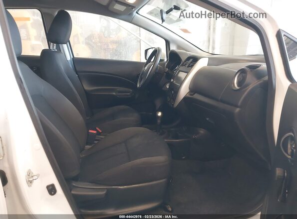 3N1CE2CP9KL359682 2019 NISSAN VERSA NOTE White Front interior view