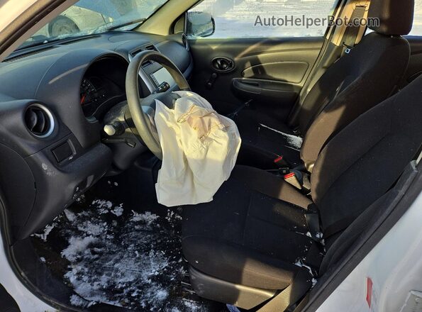 3N1CK3CP7KL235909 2019 NISSAN MICRA Белый Вид салона спереди