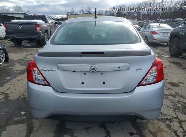 3N1CN7AP2KL863474 2019 NISSAN VERSA Silver Widok z tyłu