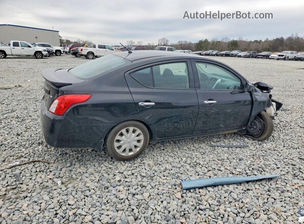 3N1CN7AP3JL858864 2018 NISSAN VERSA Черный Задняя правая четверть