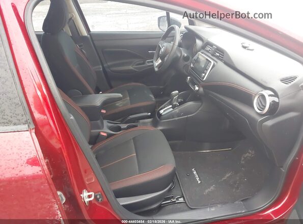 3N1CN8FV5LL902380 2020 NISSAN VERSA Красный Вид салона спереди
