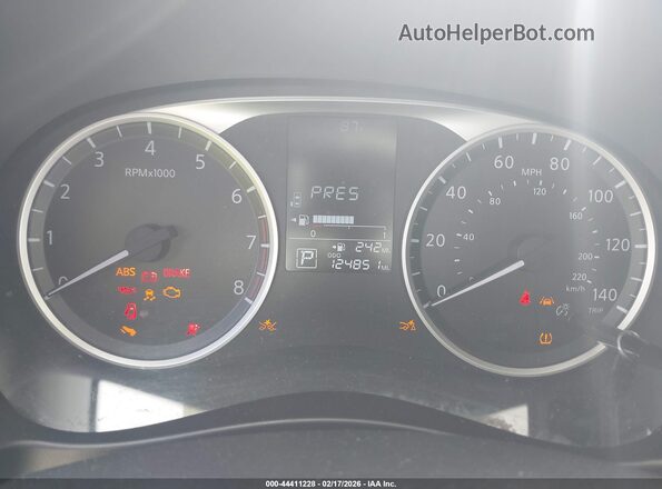 3N1CP5BV7LL556881 2020 NISSAN KICKS Черный Вид задних сидений