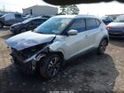 2018 Nissan Kicks Sv Silver vin: 3N1CP5CU0JL536944
