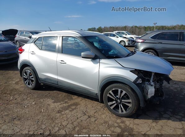 3N1CP5CU0JL536944 2018 NISSAN KICKS Silver Widok wnętrza 360 stopni