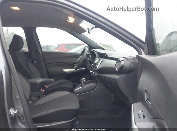 3N1CP5CU3KL543419 2019 NISSAN KICKS Серый Вид салона спереди