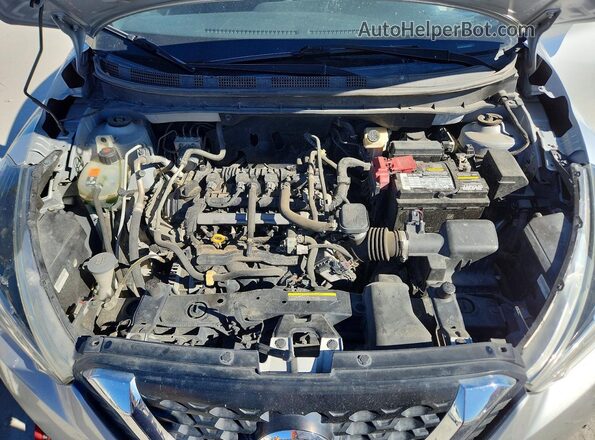 3N1CP5CU4JL540379 2018 NISSAN KICKS Серебряный Вид задней части салона