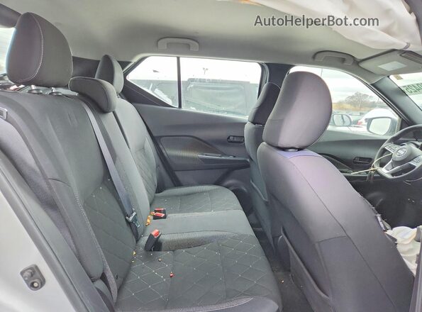 3N1CP5CU5KL502578 2019 NISSAN KICKS Silver Widok wnętrza z tyłu
