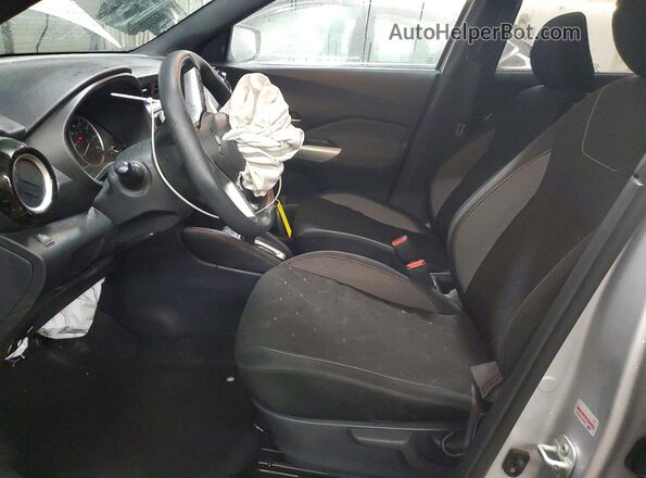 3N1CP5CU5KL522152 2019 NISSAN KICKS Silver Front interior view