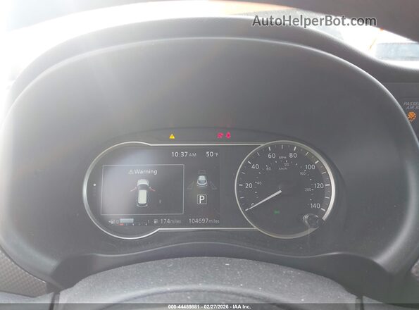 3N1CP5CU7JL518568 2018 NISSAN KICKS Orange Widok tylnych siedzeń