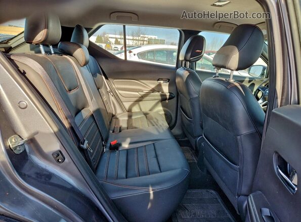 3N1CP5CU8KL549300 2019 NISSAN KICKS Серый Вид задней части салона