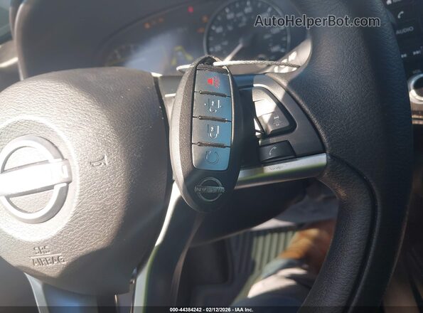 3N1CP5CV8NL482131 2022 NISSAN KICKS Gray Вид панелі приладів