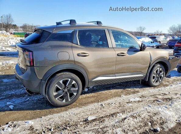 3N8AP6CB2TL315099 2026 NISSAN KICKS Tan Trasero derecho