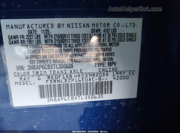 3N8AP6CBXTL350635 2026 NISSAN KICKS Dark Blue Vista del compartimento del motor