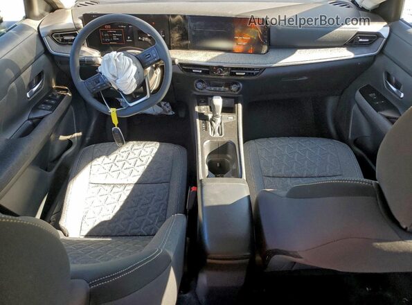 3N8AP6CE1TL302886 2026 NISSAN KICKS Charcoal Vista del salpicadero