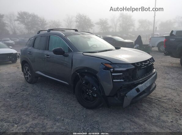 3N8AP6CE4TL329337 2026 NISSAN KICKS Gray Delantero derecho