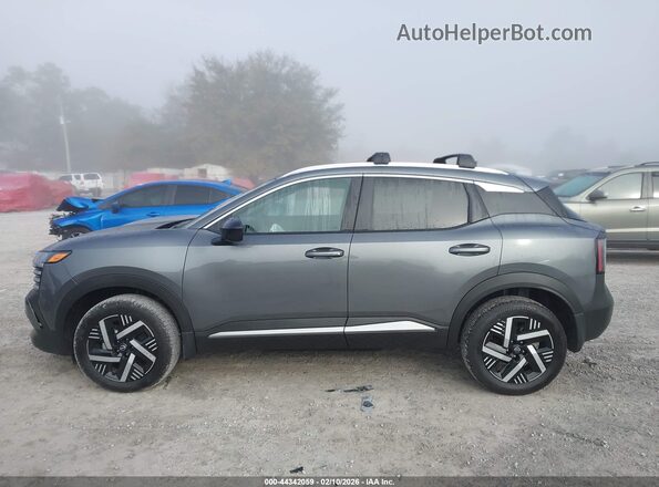 3N8AP6CE4TL329337 2026 NISSAN KICKS Gray Vista interior de 360 grados