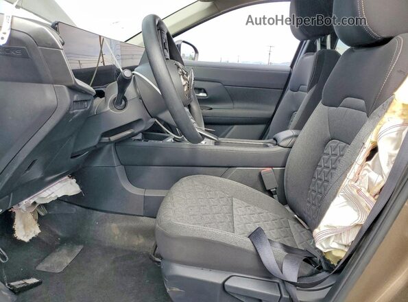 3N8AP6CE7TL346147 2026 NISSAN KICKS Brown წინა სალონის ხედი