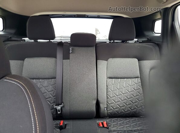 3N8AP6CE8TL346271 2026 NISSAN KICKS Blue Widok tylnych siedzeń