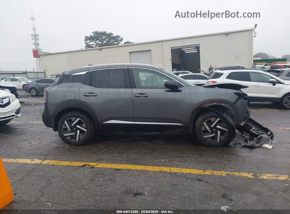 3N8AP6CE9TL353388 2026 NISSAN KICKS Серый Вид задней части салона