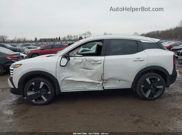 3N8AP6DC1SL308490 2025 NISSAN KICKS Белый Панорамный вид салона 360°