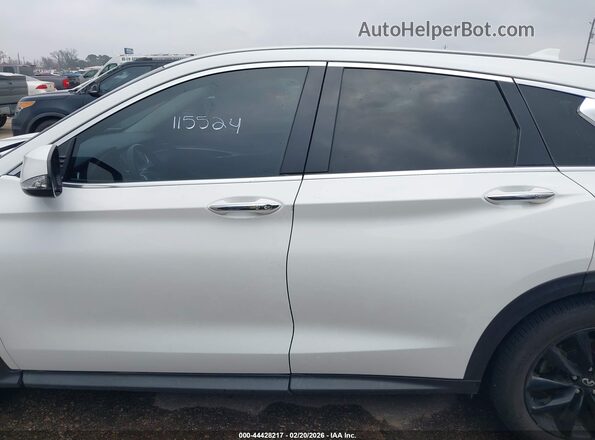 3PCAJ5AA6NF115524 2022 INFINITI QX50 Белый Вид задней части салона