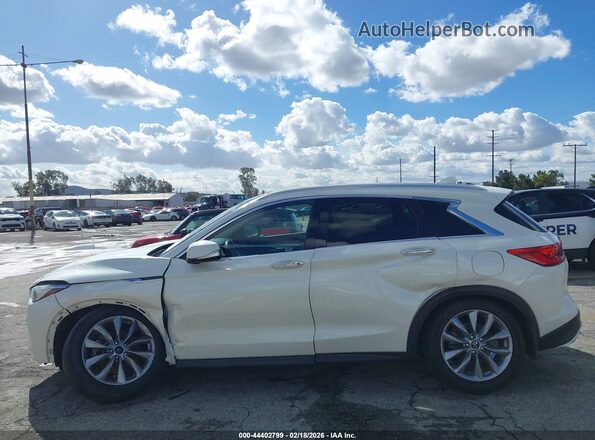 3PCAJ5BA1MF111037 2021 INFINITI QX50 White Вид задньої частини салону