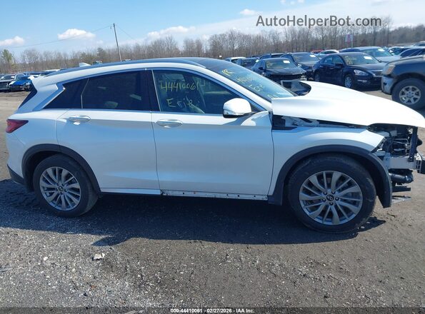 3PCAJ5BB8PF110593 2023 INFINITI QX50 White Панорамний вид салону 360°